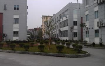 Khu Sản xuất thử nghiệm công nghệ Nghĩa Đô. Địa chỉ: Số 18 đường Hoàng Quốc Việt, phường Nghĩa Đô, TP. Hà Nội
