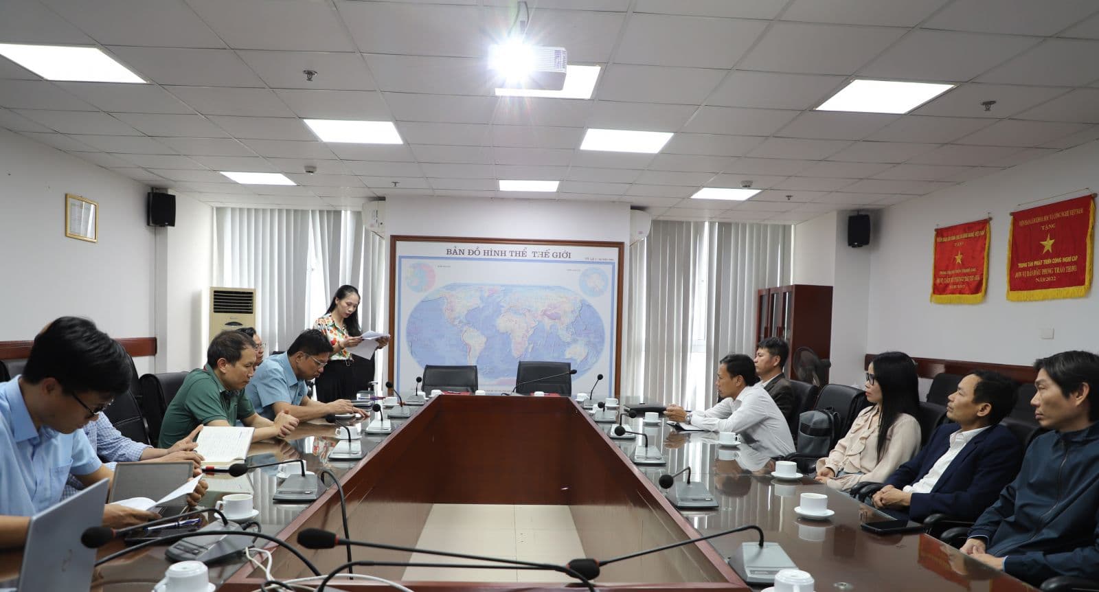Ký kết thỏa thuận hợp tác khoa học công nghệ giữa Trung tâm Nghiên cứu và Phát triển công nghệ cao và Viện Phát triển công nghệ cơ – điện